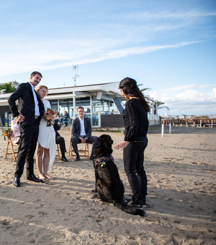 intimate-beach-wedding-italy