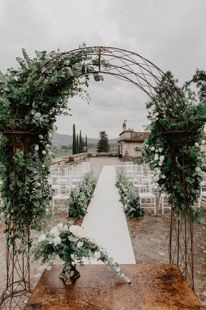 wedding ceremony tuscany