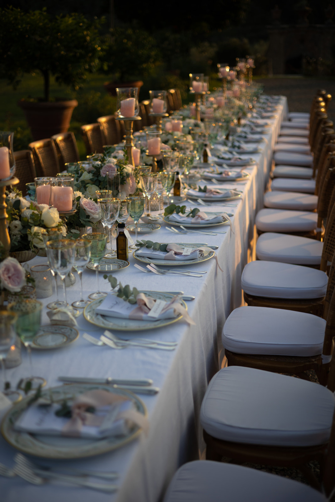 wedding dinner set up tuscany