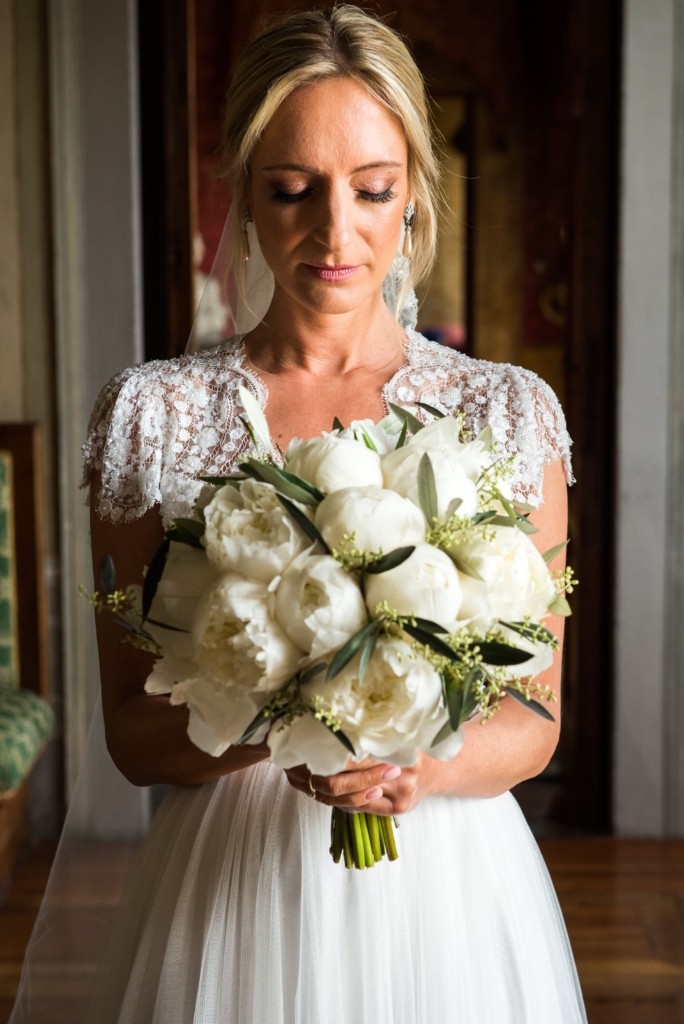 creative and patient Italian wedding planner in Tuscany