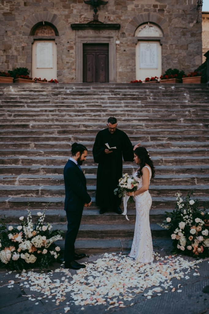 A destination elopement in Tuscany
