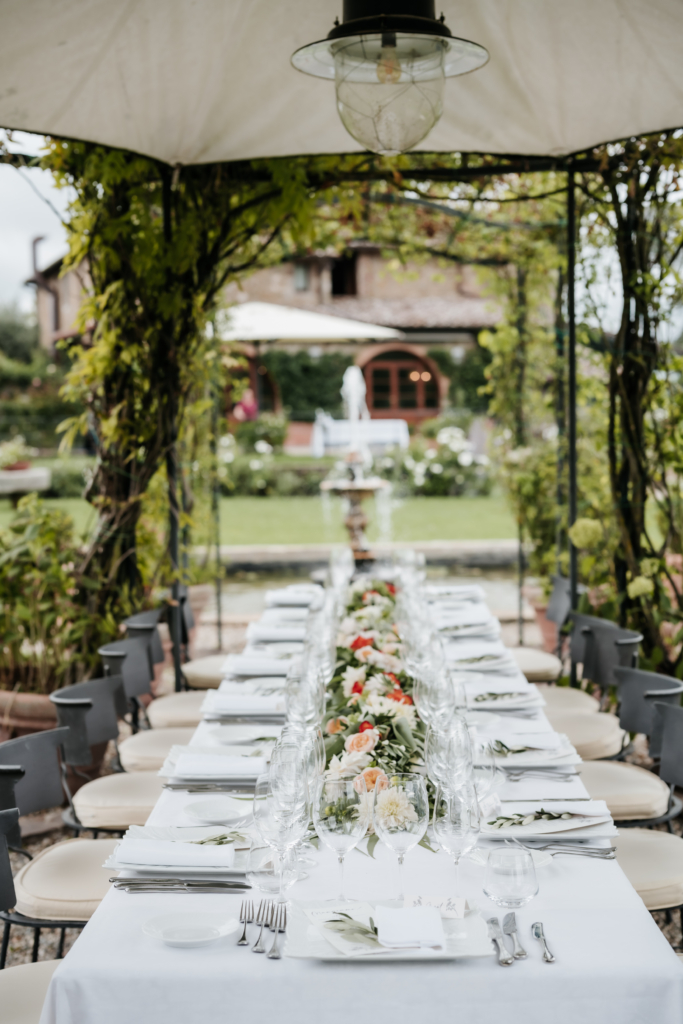 intimate wedding tuscany