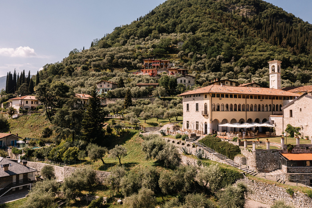 wedding-officiant-in-the-lake-area-italy