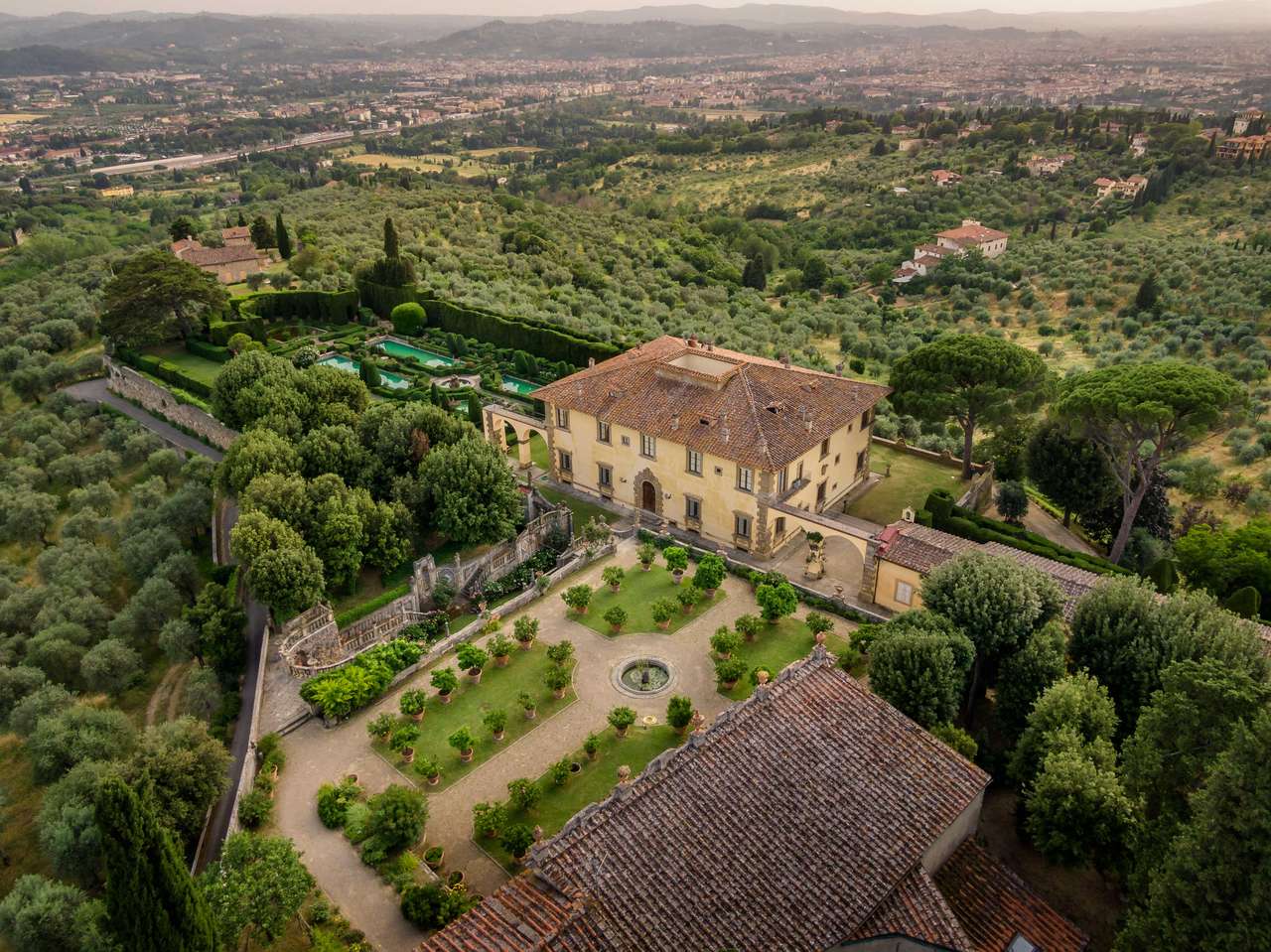 Villa Gamberaia, a mesmerizing wedding venue framille weddings