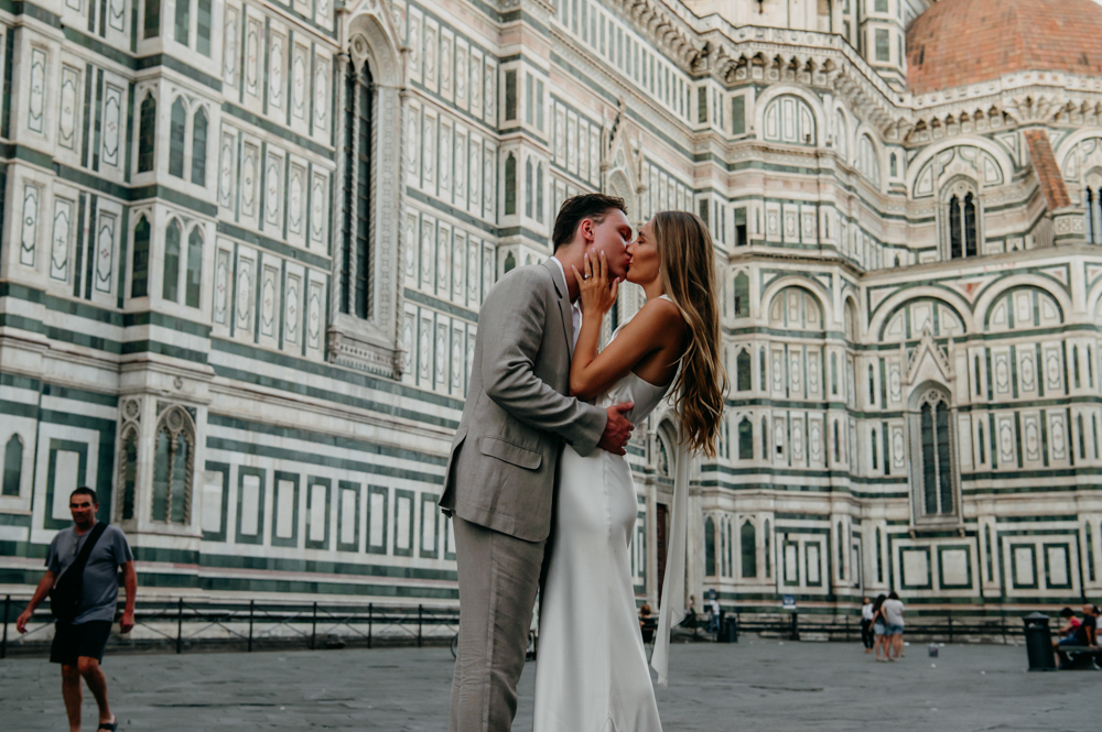 Best spots for engagement photos in Florence