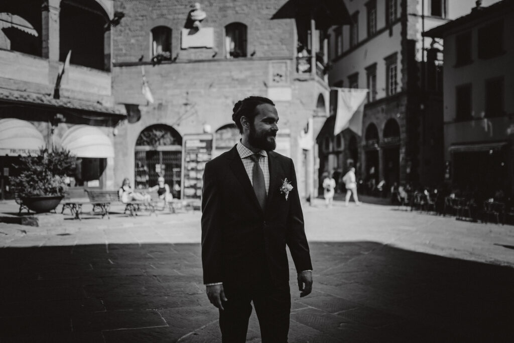 To feel the Tuscan vibe at your wedding, choose a Borgo!