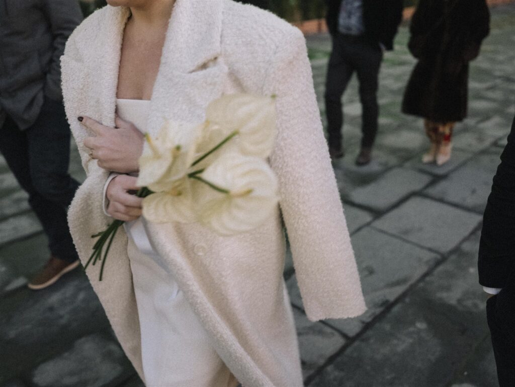 Experiencing the Renaissance in Florence Through a Stylish Minimalist Wedding
